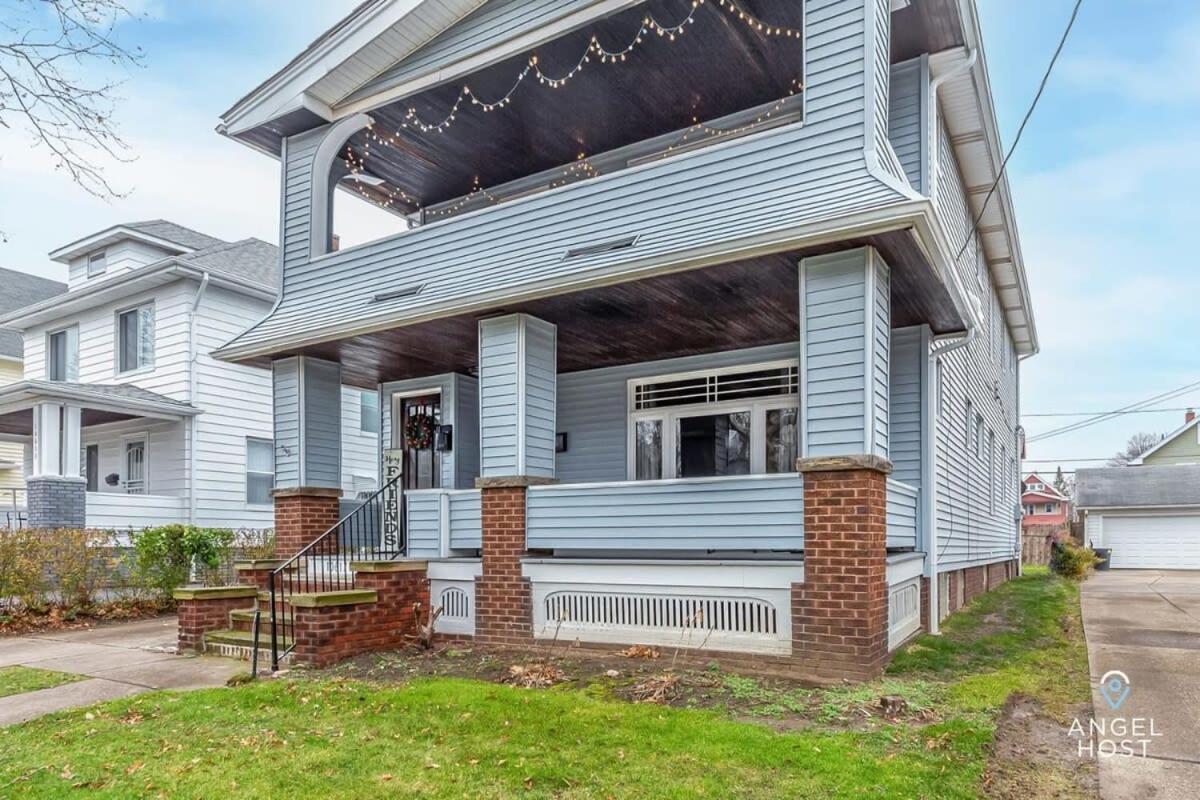 Beautifully Remodeled Duplex Apt In West Blvd Cleveland Extérieur photo