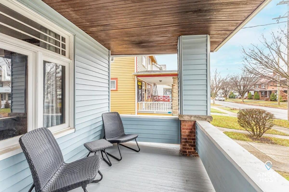 Beautifully Remodeled Duplex Apt In West Blvd Cleveland Extérieur photo