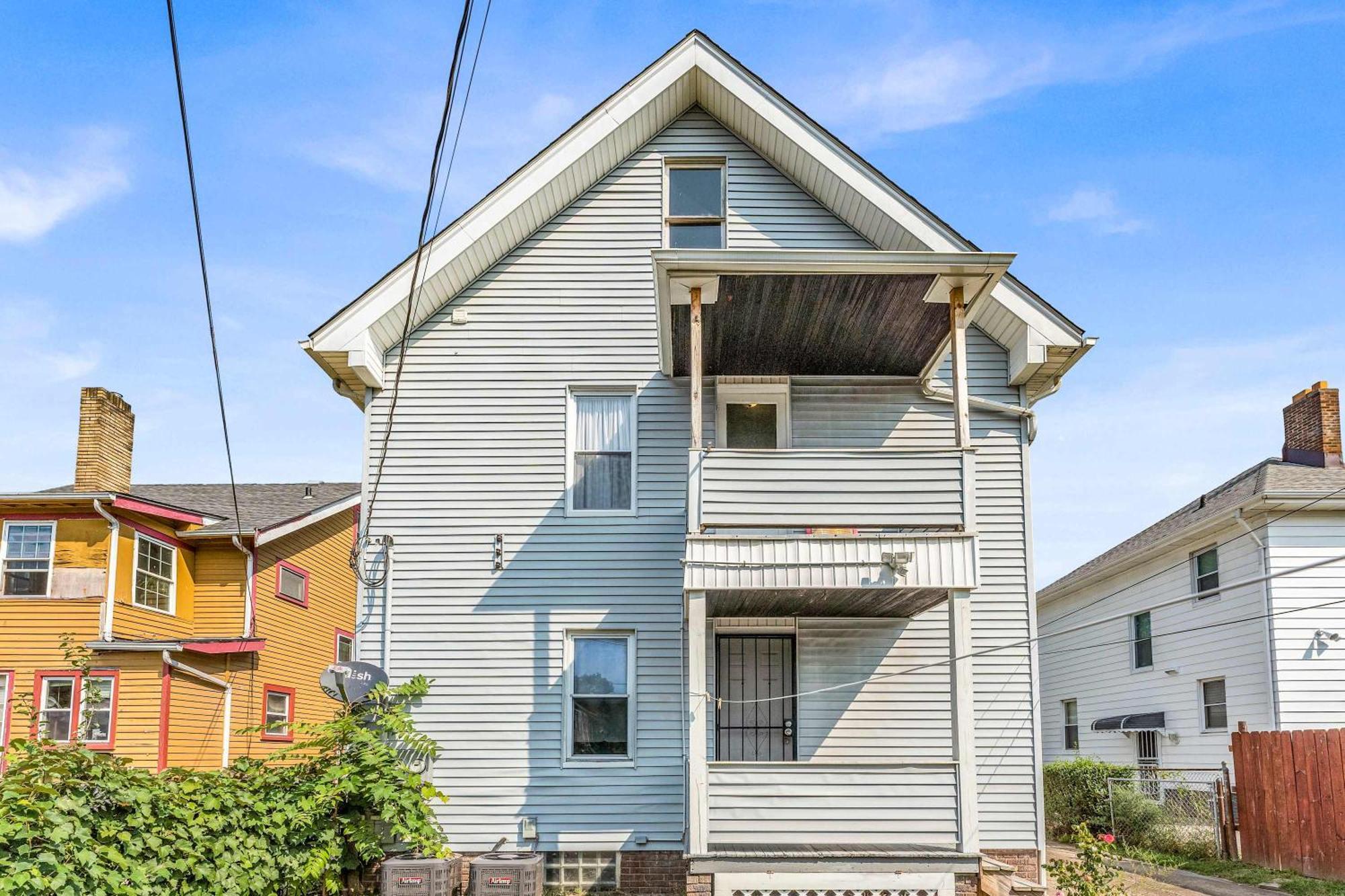 Beautifully Remodeled Duplex Apt In West Blvd Cleveland Extérieur photo
