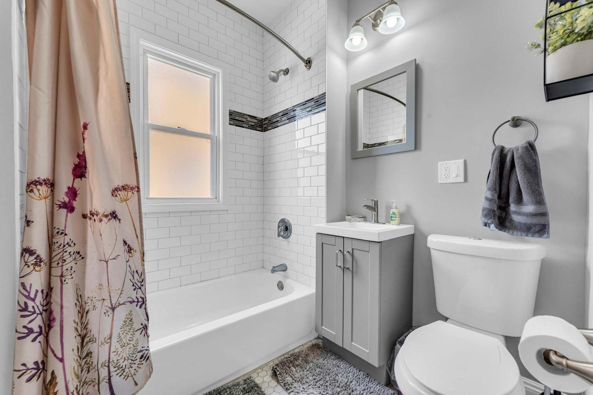 Beautifully Remodeled Duplex Apt In West Blvd Cleveland Extérieur photo